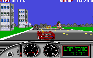 Turbo Out Run (DOS) screenshot: Racing through Washington D.C.