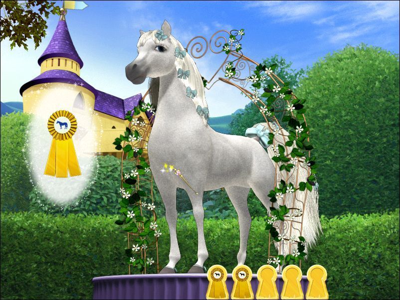 Disney Princess: Royal Horse Show (Windows) screenshot: The Royal Showground After each successful circuit the player gets an award