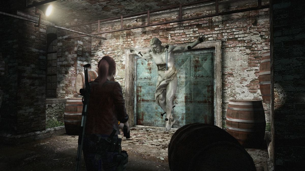 Resident Evil: Revelations 2 - Episode 3: Judgment (PlayStation 4) screenshot: This statue is missing a liver... guess that's another term for a key