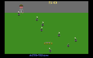 Kaboom! (Atari 2600) screenshot: Only one water bucket left...