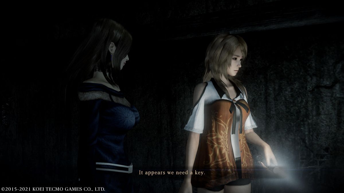 Fatal Frame: Maiden of Black Water (PlayStation 5) screenshot: Exploring an old inn
