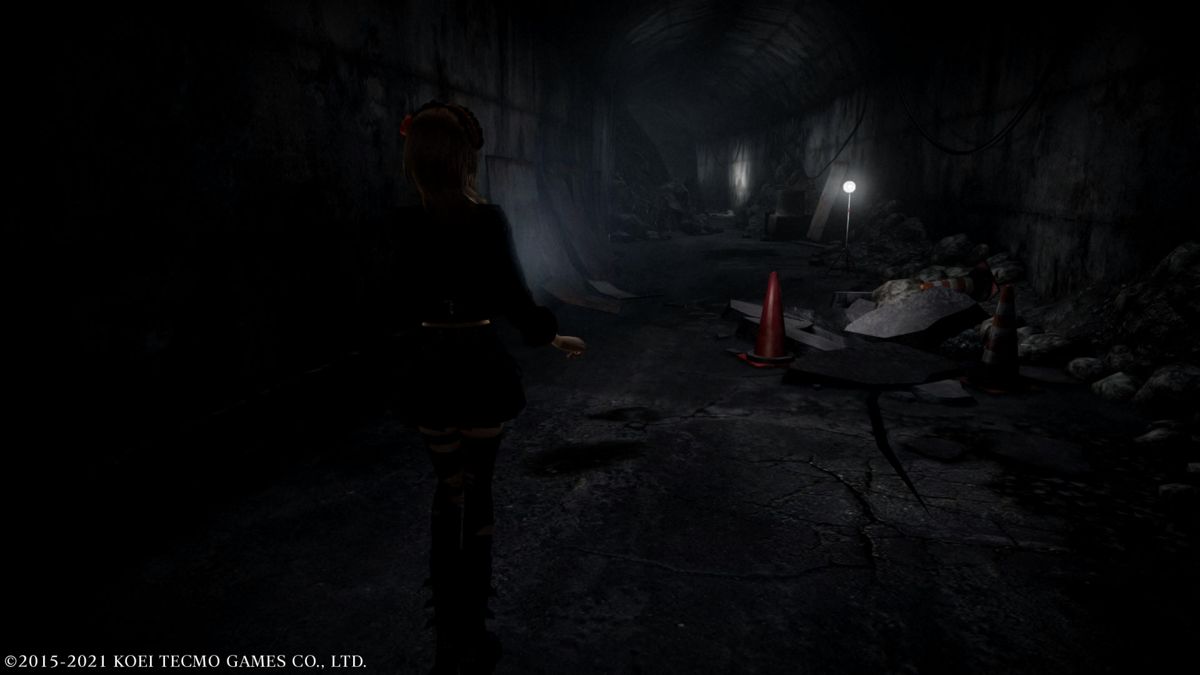 Fatal Frame: Maiden of Black Water (PlayStation 5) screenshot: The derelict tunnel
