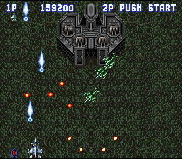 Aero Fighters (SNES) screenshot: It appears that the boss of level 3 is easy...
