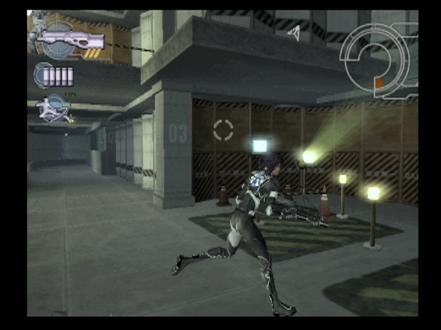Ghost in the Shell: Stand Alone Complex (PlayStation 2) screenshot: Running for cover before an enemy gets another chance to fire...