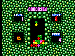 Dr. Robotnik's Mean Bean Machine (SEGA Master System) screenshot: Training mode; note Carbunkle in the middle