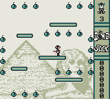 Bomb Jack (Game Boy) screenshot: Level 1 with pyramids