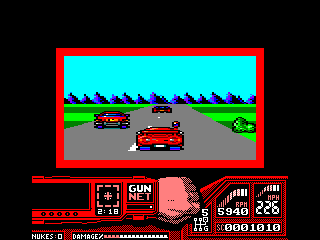 Techno Cop (Amstrad CPC) screenshot: Cars coming your way