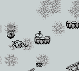 Sneaky Snakes (Game Boy) screenshot: Later levels require you to hit birds to lay Nibbley eggs for you!