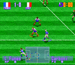International Superstar Soccer Deluxe (SNES) screenshot: France - Italy, Ravanelli in action