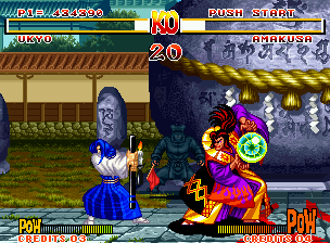 Samurai Shodown (Neo Geo) screenshot: The energies of both fighters are very low. Can you win this combat?