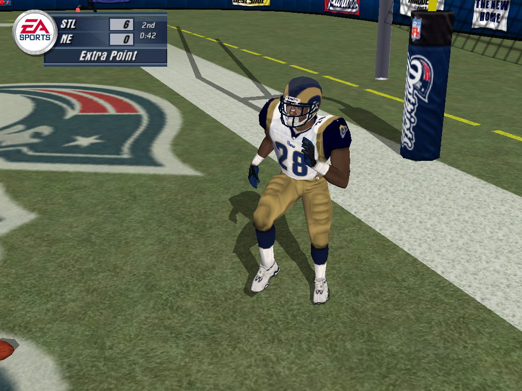 Screenshot of Madden NFL 2003 (Windows, 2002) - MobyGames