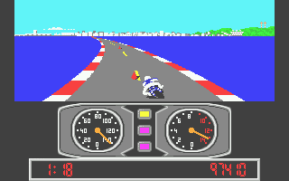 Super Cycle (Atari ST) screenshot: Race 4 and more hazards - water, cones