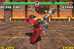 Mortal Kombat: Tournament Edition (Game Boy Advance) screenshot: Bo' Rai Cho uses his Belly Bash move against Cyrax, connecting successfully its frontal hit.