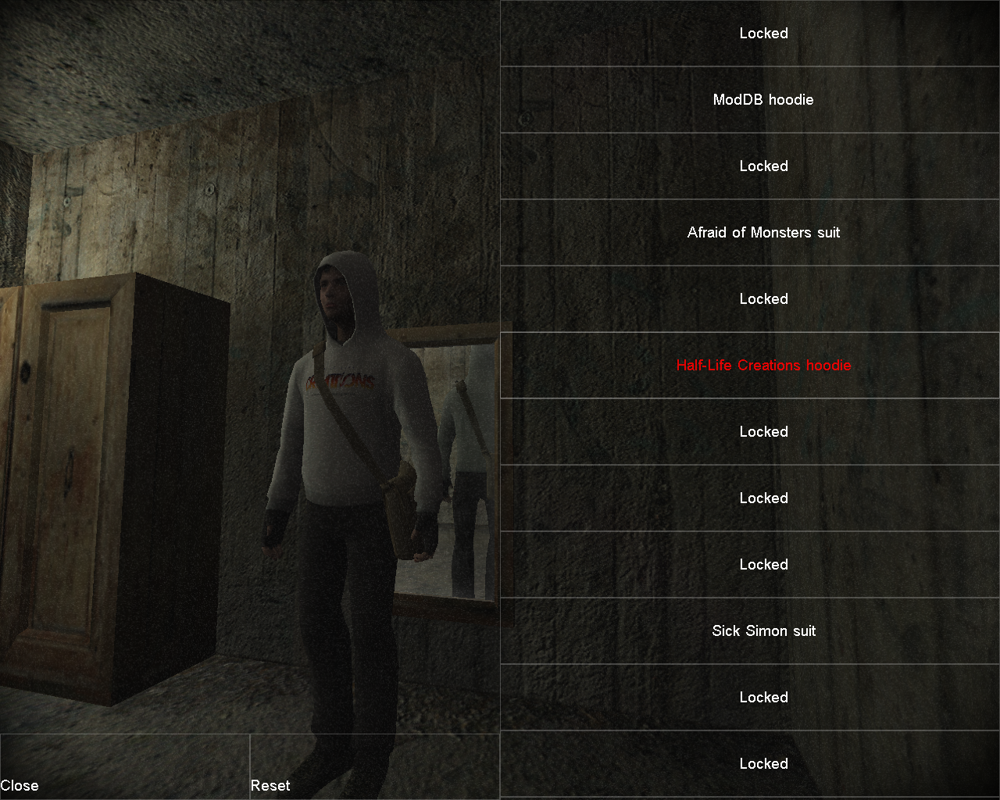 Cry of Fear (Windows) screenshot: You can change into any clothes you have unlocked