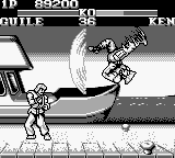 Street Fighter II (Game Boy) screenshot: Guile's Flash Kick "hitting" the wind...