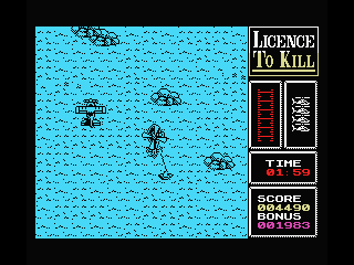 007: Licence to Kill (MSX) screenshot: Catch the water plane