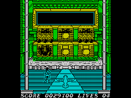 Contra (ZX Spectrum) screenshot: This final machinery armoured with turrets begins the level more or less damaged depending on the number of turrets destroyed inside the maze.