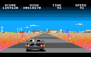 Crazy Cars (Amiga) screenshot: Driving in New York