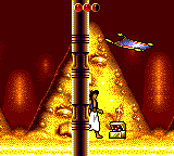 Disney's Aladdin (Game Gear) screenshot: Don't touch the treasure, or you'll die!
