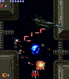 Explosive Breaker (Arcade) screenshot: I am being bombed