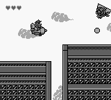 Disney's TaleSpin (Game Boy) screenshot: Pick off the hang gliders.