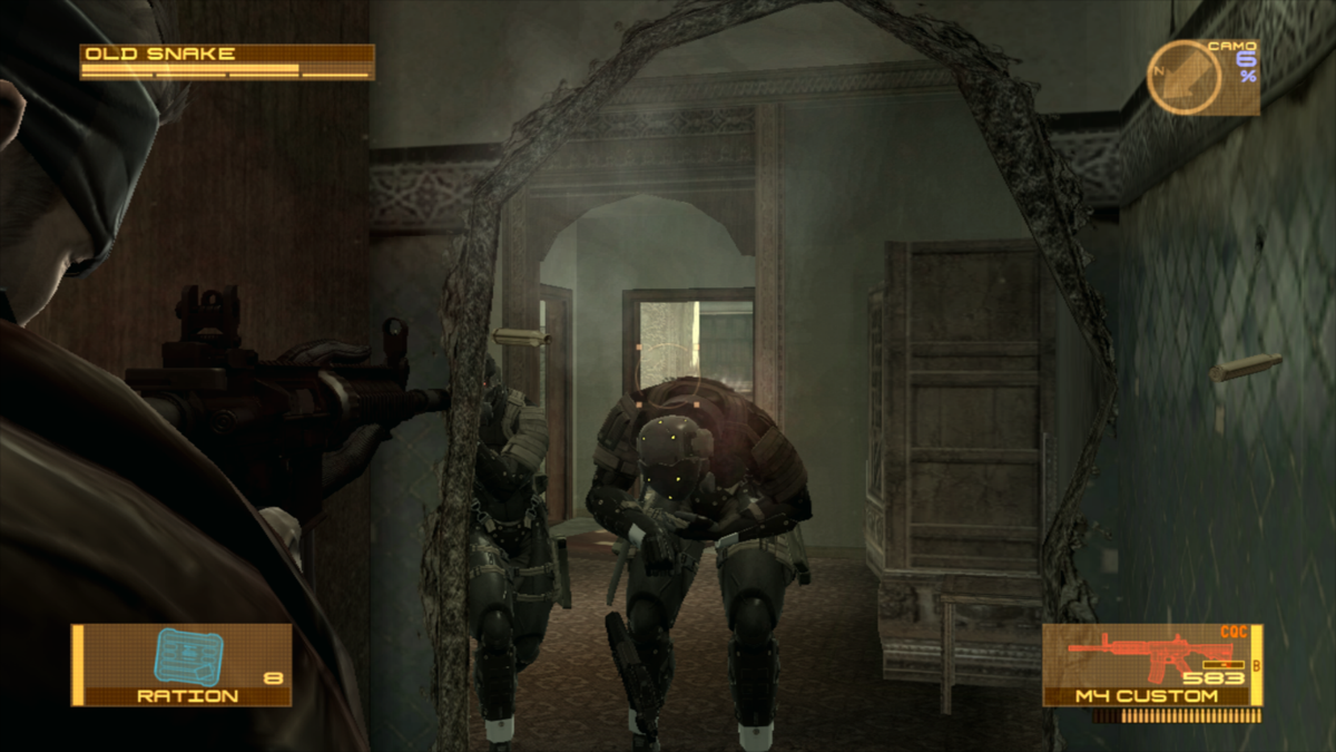 Metal Gear Solid 4: Guns of the Patriots (PlayStation 3) screenshot: Shooting mercenaries. You can shoot in 3rd and in 1st person modes
