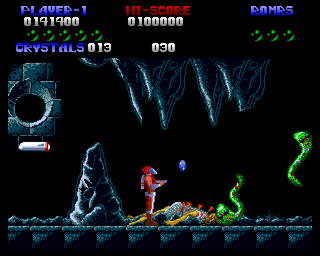 Plexu: The Time Travellers (Amiga) screenshot: Bouncing worms