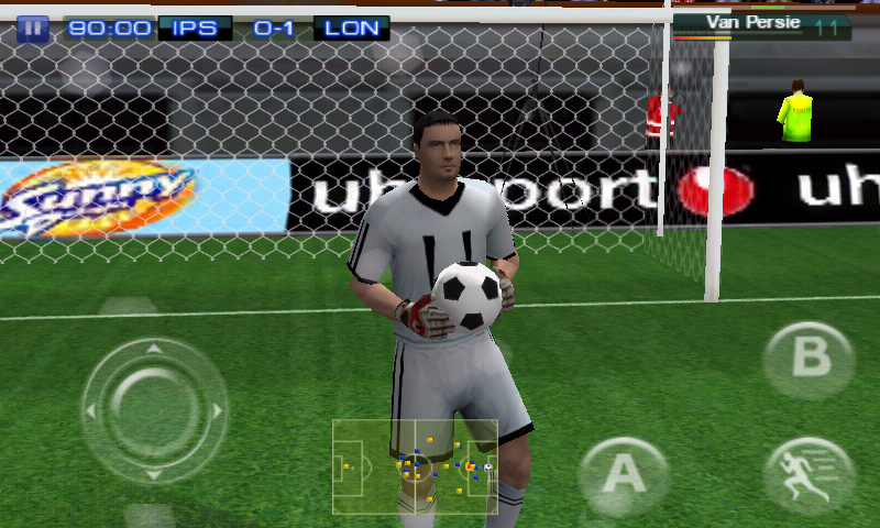 Real Soccer 2011 (Android) screenshot: Keeper grabs the ball