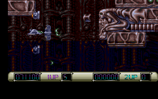 Z-Out (Atari ST) screenshot: Watch what that thing shoots at you