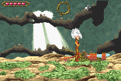 Arthur and the Invisibles: The Game (Game Boy Advance) screenshot: Found the correct mosquito. To unbind it, we have to play the good old "hit the displayed button if it is in the marked area" game.