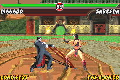Mortal Kombat: Tournament Edition (Game Boy Advance) screenshot: Mavado is about to damage Sareena with his Flying Hook move: it's a question of time...