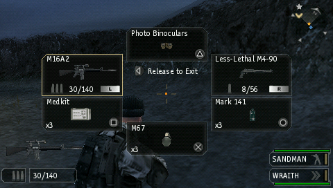 SOCOM: U.S. Navy SEALs - Fireteam Bravo 2 (PSP) screenshot: Inventory screen.