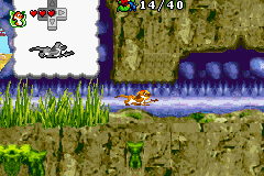 Disney's The Lion King 1 ½ (Game Boy Advance) screenshot: Crawling to get throw low areas