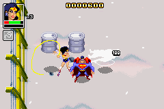 Justice League: Chronicles (Game Boy Advance) screenshot: Wonder Woman lassos a bad guy.