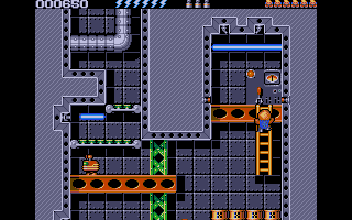 Rick Dangerous 2 (Amiga) screenshot: I need to deactivate that laser, but there are two buttons...