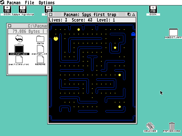 Pacman for GEM (Atari ST) screenshot: The ghosts is blue and tasty