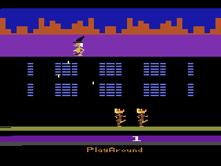 Philly Flasher/Cathouse Blues (Atari 2600) screenshot: Philly Flasher with 2 guys to catch with