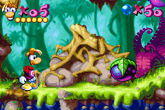 Rayman (Game Boy Advance) screenshot: Punch these balls to a good place to reach higher areas.