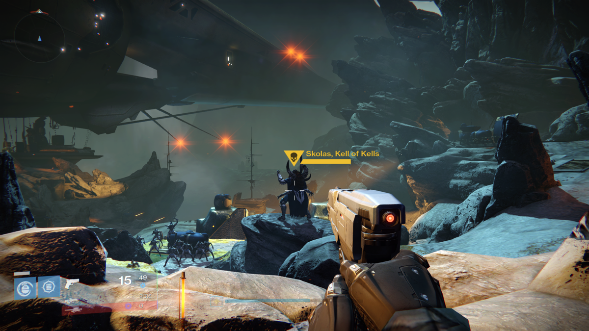 Destiny: Expansion II - House of Wolves (Xbox One) screenshot: They haven't noticed me...
