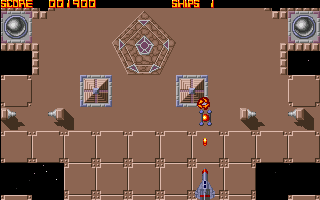 Arya Vaiv (Amiga) screenshot: First type of enemy.