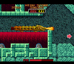 Syvalion (SNES) screenshot: El luchador del Dragón Dorado is wasting fire. Hace mucho calor.