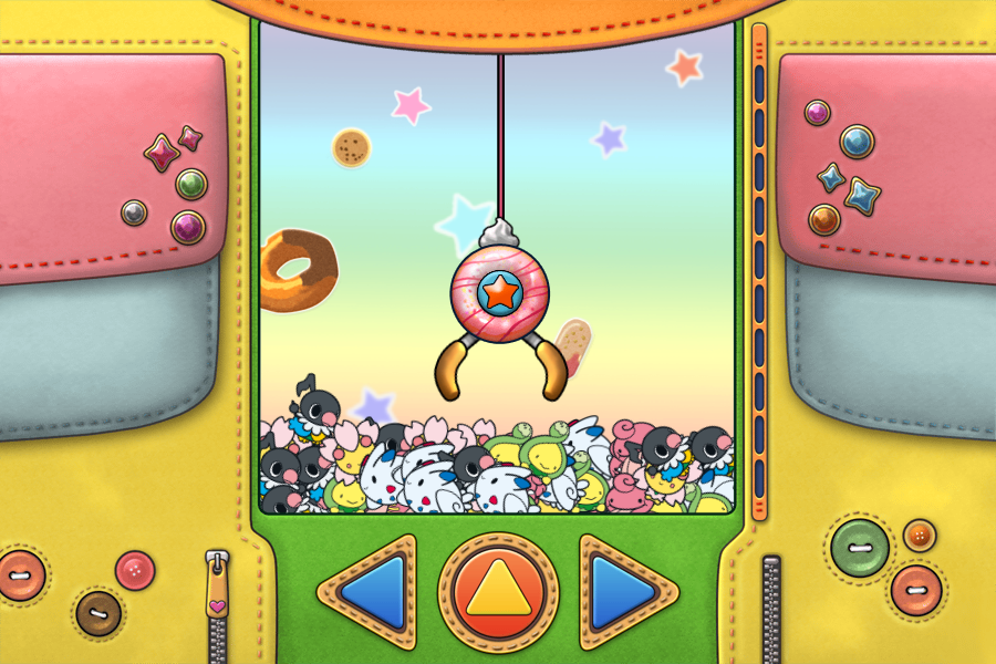 Poké Doll Grabber (Browser) screenshot: The claw grabs the dolls.
