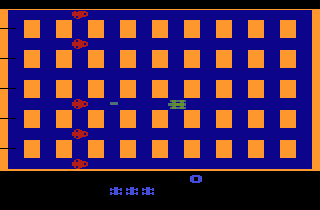 Universal Chaos (Atari 2600) screenshot: I am shooting at one of the Mortii spacecraft.