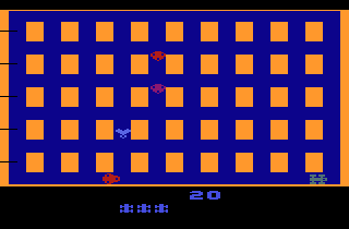 Universal Chaos (Atari 2600) screenshot: The Mortii Warlord is in the maze.