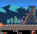 Return of The Ninja (Game Boy Color) screenshot: This guy throws shuriken.