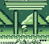 The Smurfs Travel the World (Game Boy) screenshot: In Asia you have to avoid fireworks