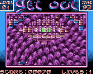 Get Out (Amiga) screenshot: Smashing some bricks