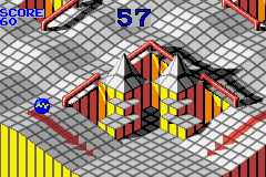 Marble Madness / Klax (Game Boy Advance) screenshot: Marble Madness: follow the arrows to reach the goal.