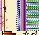 Konami GB Collection: Vol.4 (Game Boy Color) screenshot: Castlevania II - You need to get down the rope before the spikes kill you