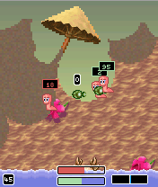 Worms (J2ME) screenshot: ...but sometimes they make foolish mistakes...